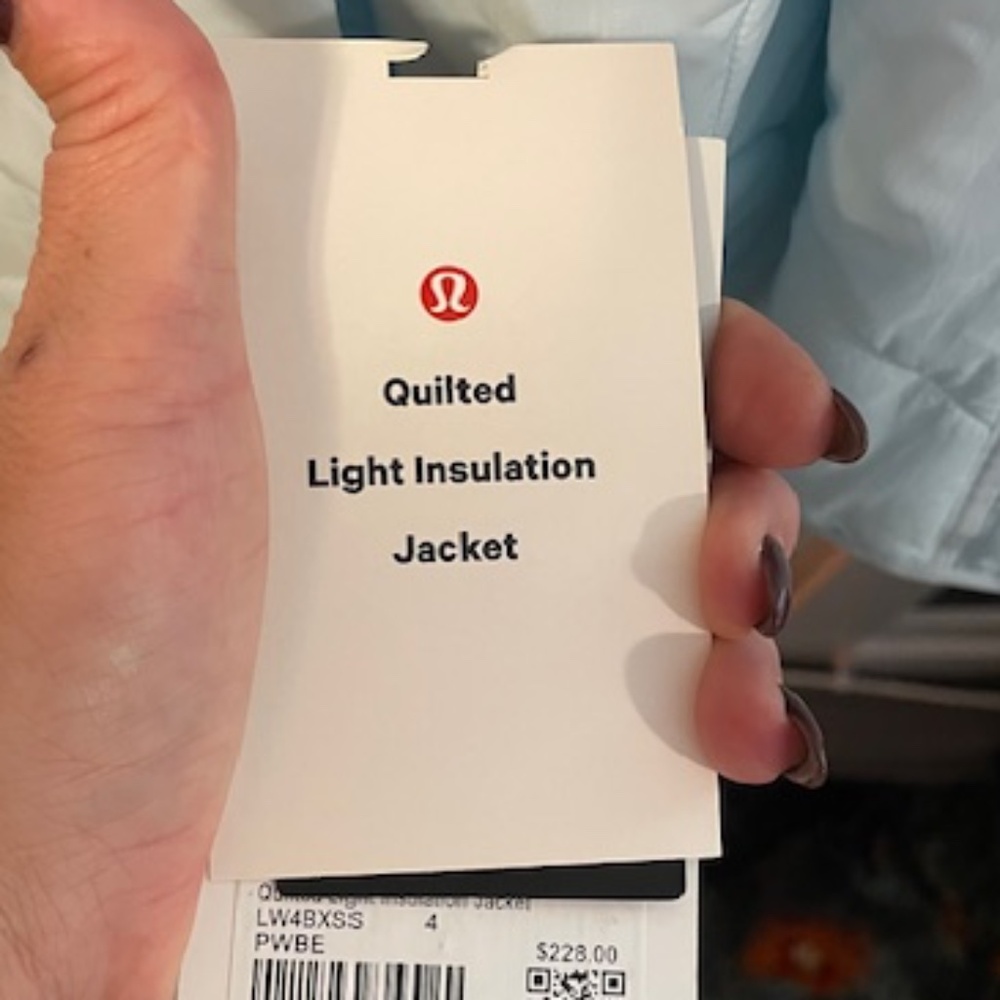 LULULEMON. QUILTED LIGHT INSULATED JACKET. BNWT - POWDER BLUE - Picture 7 of 7